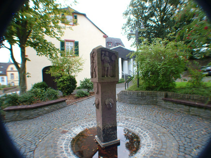 Fountain in Lösnich